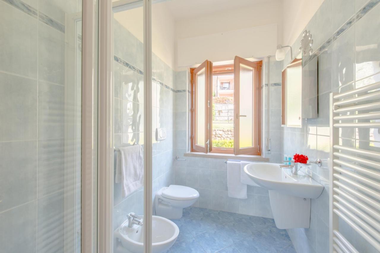 Villa Due Leoni - Residence Brenzone sul Garda Exterior photo